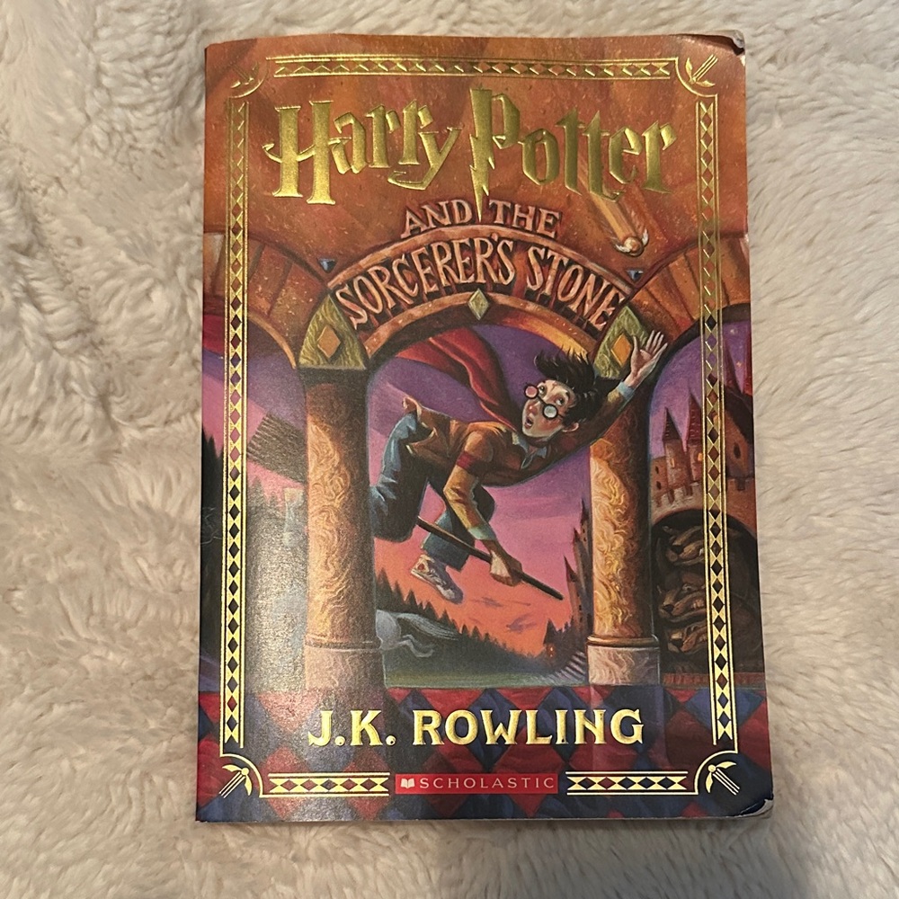 Scholastic Harry Potter and the Sorcerer's Stone